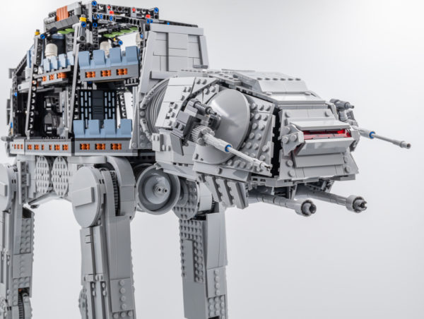 ▻迅速なテスト：LEGO Star Wars Ultimate Collector Series 75313 AT